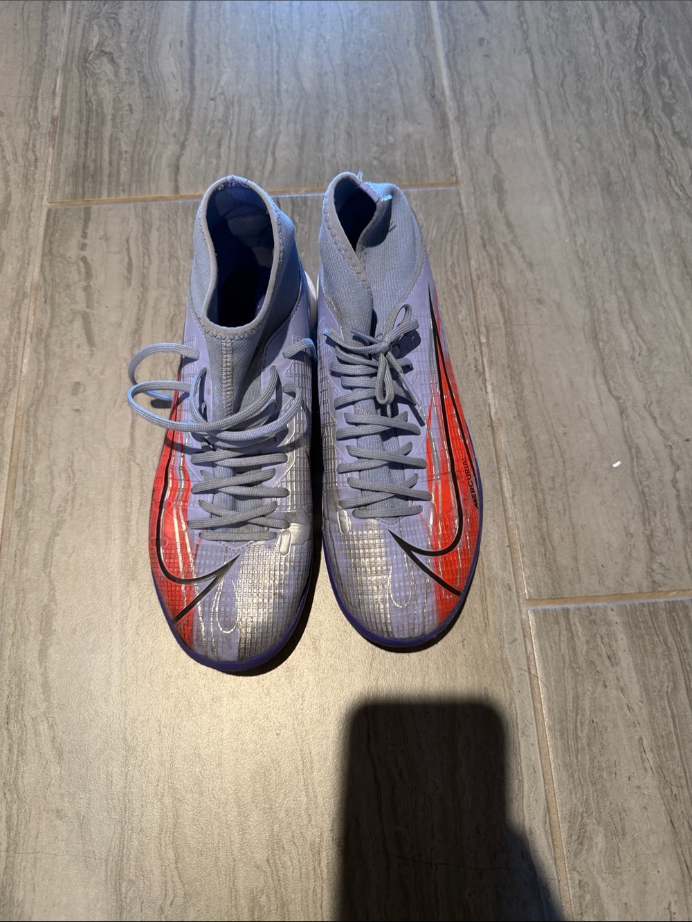 Nike women’s Light Gray and Red Indoor Soccer Shoes- soccer turfs